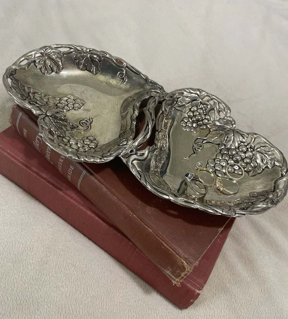 Godinger Silver Plated Grape Design Double Heart Trinket Dish